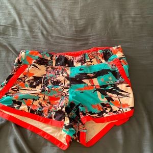 Running shorts